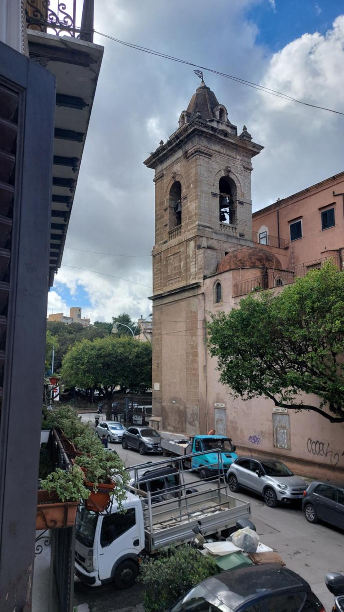 Casa Santoliva In Centro A Palermo Exterior foto
